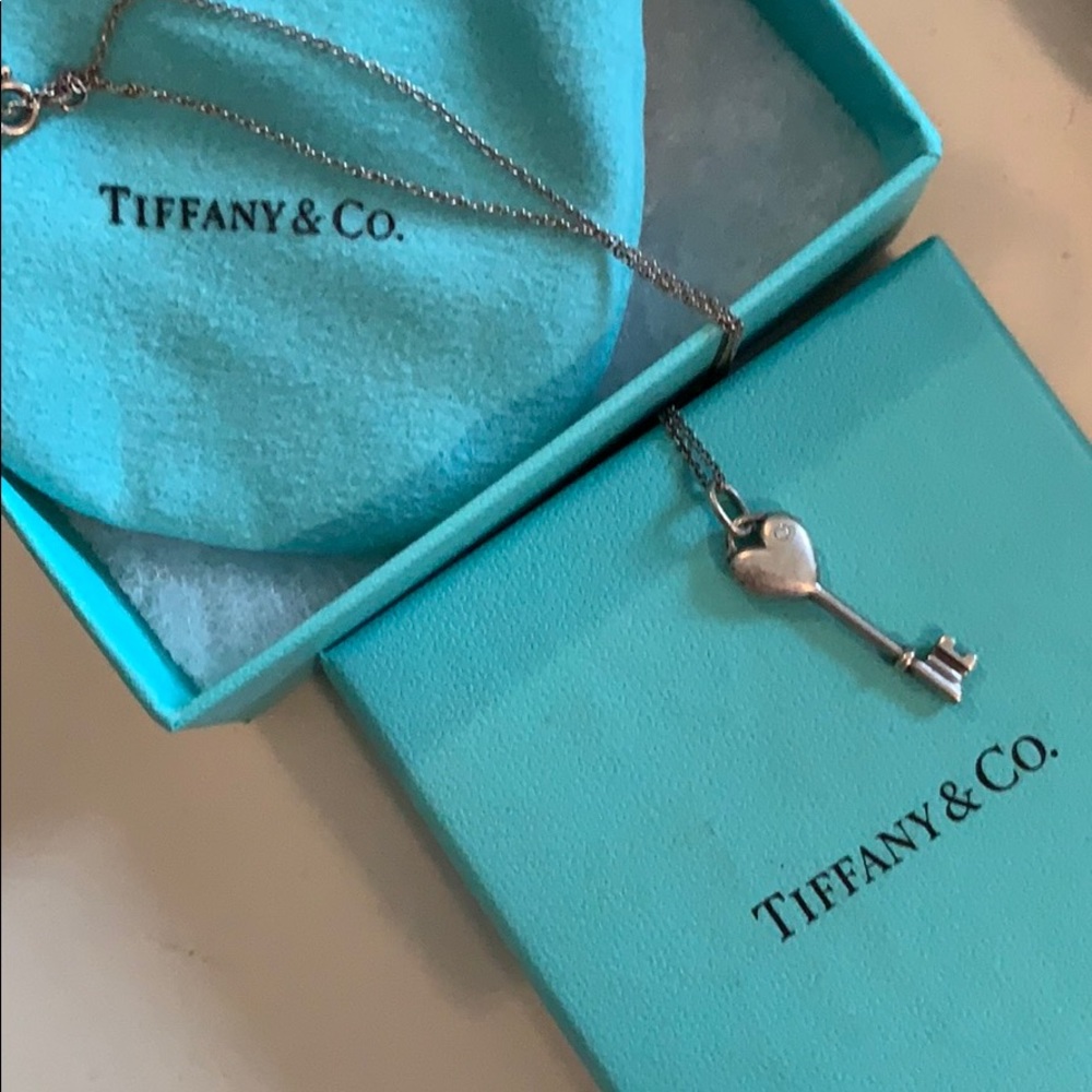 Tiffany & co necklace with diamond